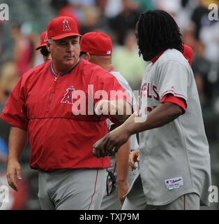 Los Angeles Angels celebrate a victory after a MLB game against the Los ...