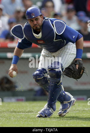 Chicago Cubs catcher Geovany Soto throws to first as Cleveland Indians pitcher Cliff Lee bunts in the sixth inning at Wrigley Field in Chicago on June19, 2009. (UPI Photo/Mark Cowan) Stock Photo