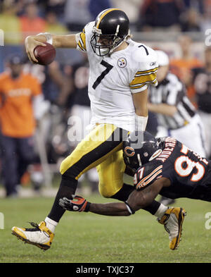 Chicago bears defensive end julius hi-res stock photography and images -  Alamy