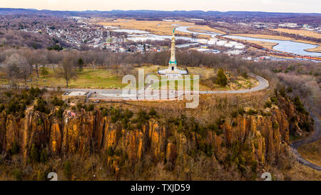 Soldiers and Sailors Monument, East Rock Park, New Haven, CT, USA Stock Photo