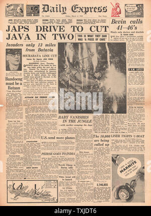 1942 front page  Daily Express Battle for Java and RAF Bomb Paris Stock Photo