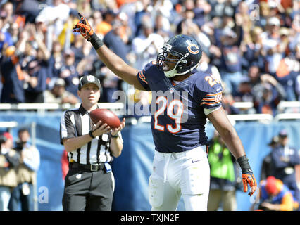 Chicago bears running back jones hi-res stock photography and images - Alamy