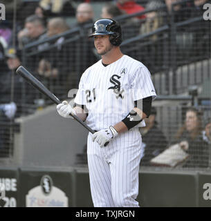 Chicago White Sox catcher Tyler Flowers catches the pop-up from