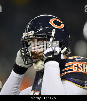 Los Angeles Rams running back Jake Funk (34) fixes his helmet before an NFL  football game against the Chicago Bears Sunday, Sept. 12, 2021, in  Inglewood, Calif. (AP Photo/Kyusung Gong Stock Photo - Alamy