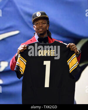 Kentucky's Bud Dupree holds his jersey after he was selected 22nd overall  by the Pittsburgh Steelers during the first round of the NFL Draft on April  30, 2015 in Chicago. Photo by Brian Kersey/UPI Stock Photo - Alamy