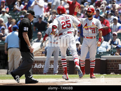 Miami, Florida, USA. 25th June, 2017. Chicago Cubs catcher Willson Contreras  (40), displaying the Venezuelan flag on his arm sleeve, talks to fans after  a MLB game between the Chicago Cubs and