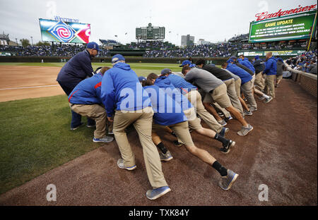 Chicago Cubs on X: Due to weather in the area, we are in a delay