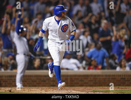 Mt. Lebanon grad, Cubs OF Ian Happ carted off field after collision with  teammate Nico Hoerner