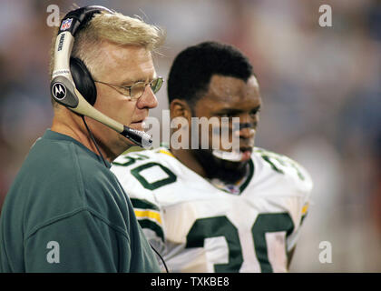 Green bay packers william henderson hi-res stock photography and images -  Alamy