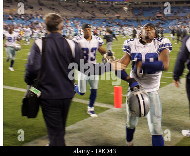 FILE ** In this Nov. 22, 2007 file photo, Dallas Cowboys safety Keith Davis  is shown before the start of an NFL football game against the New York Jets  in Irving