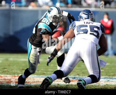 Seattle Seahawks defensive end Darryl Johnson (40) defends against the San  Francisco 49ers during an NFL football game, Sunday, Sept. 18, 2022 in  Santa Clara, Calif. (AP Photo/Lachlan Cunningham Stock Photo - Alamy