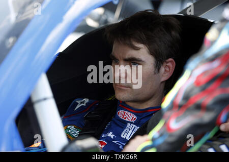 Race car driver Jeff Gordon sits in his car before the start of the NASCAR Coca-Cola 600 Race at the Charlotte Motor Speedway in Concord, North Carolina on May 30, 2010.        UPI/Nell Redmond . Stock Photo