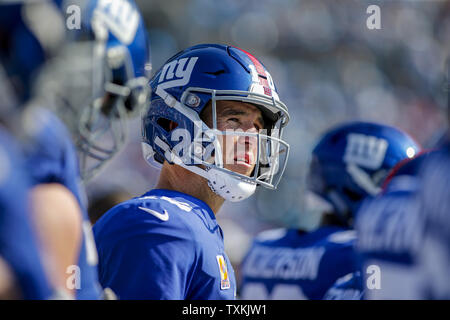 New York Giants quarterback Eli Manning releases a pass in the second  quarter against the Dallas Cowboys at Giants Stadium in East Rutherford,  New Jersey on November 11, 2007. (UPI Photo/John Angelillo