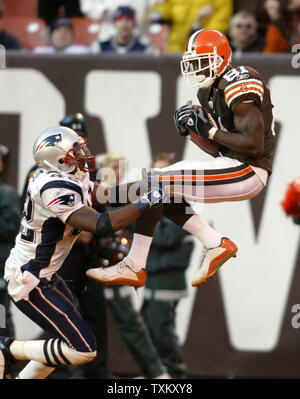 Cleveland Browns wide reciever Antonio Bryant (81) celebrates his touchdown  with fullback Terrelle Smith (42) during the fourth quarter against the  Chicago Bears on Oct. 9, 2005, at Cleveland Browns Stadium in