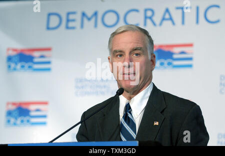 Democratic National Committee Chairman Gov. Howard Dean addresses members of the media during the DNC Convention walk through of the Pepsi Center in Denver on November 13, 2007. The Democratic National Convention will be held here in August, 2008.   (UPI Photo/Roger L. Wollenberg) Stock Photo