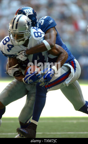 ユニフォーム Dallas Cowboys Jersey Patrick Crayton XL Dallas Cowboys wide receiver Patrick Crayton (84) catches a