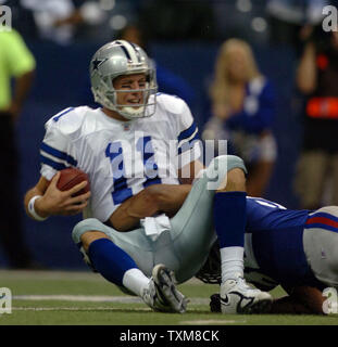 Dallas Cowboys quarterback Drew Bledsoe gets sacked by the New York Giants Michael Strayhan  in the first quarter at Texas Stadium in Irving, TX on October 23, 2006.   (UPI Photo/Ian Halperin) Stock Photo