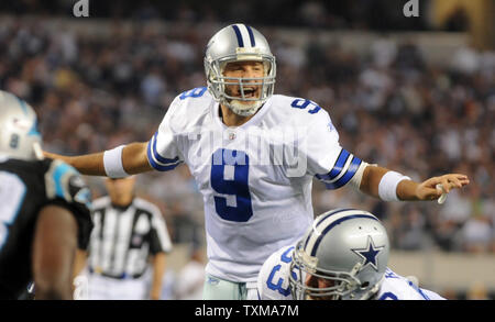 Dallas Cowboys Tony Romo calls the play against the Carolina Panthers in the second half September 28, 2009 in Arlington, Texas.    UPI/Ian Halperin Stock Photo