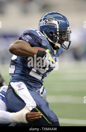 Seattle Seahawks' Julius Jones in action during an NFL football game ...