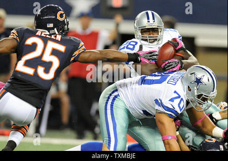 Dallas Cowboys running back Felix Jones (28) breaks to the outside for a 73  yard touchdown run in second half action in the NFL - NFC Playoffs football  game between the Philadelphia