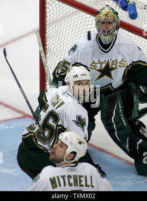 SportsCenter X પર: Sergei Zubov is the first defenseman in @DallasStars  history to have his number retired 🤩  / X