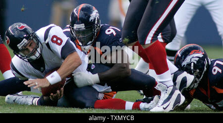 Dallas Cowboys defensive end Ebenezer Ekuban (96) sits on the bench late in  the fourth quarter