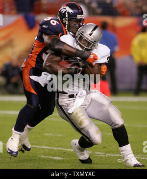 Linebacker Al Wilson (Denver Broncos) skeptisch - Y (den2006072807