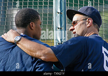 Joe torre hi-res stock photography and images - Alamy