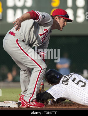 Utley leads Phils' wild chase