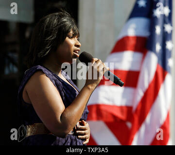 Academy award-winning singer and Broadway performer Jennifer Hudson sings the National Anthem on the final day of the Democratic National Convention at Invesco Field at Mile High in Denver, Colorado on August 28, 2008. Sen. Barack Obama (D-IL) will formally accept the Democratic Party's Presidential nomination tonight.  (UPI Photo/Brian Kersey) Stock Photo