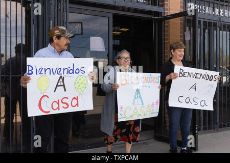 Volunteers at Caminos de Vida welcome migrants released from ICE custody on March 22, 2019 in El Paso Texas.. Border Patrol detention centers have soared past capacity, prompting the mass release of migrants. ICE is set to release upwards of 600 migrants per day from March 22 through March 24.      Photo by Justin Hamel/UPI Stock Photo