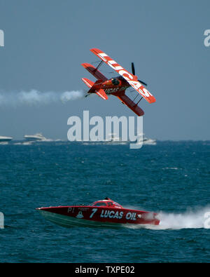 Michael Wiskus flies his Lucas Oil Pitts Special  over the beaches of Ft. Lauderdale, Florida on May 5, 2007 during the annual McDonald's Air and Sea Show. (UPI Photo/Joe Marino-Bill Cantrell) Stock Photo