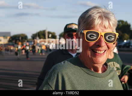 Packers fan arrives before the NFL game between the Green Bay Packers and  Chicago Bears at Lambeau Field in Green Bay on September 28, 2017. Photo by  Kamil Krzaczynski/UPI Stock Photo - Alamy