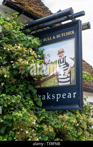 The Bull and Butcher country pub in Turville village in the chilterns. Buckinghamshire, England Stock Photo