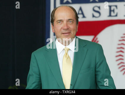 Baseball Hall of Famer Johnny Bench waves to fans during a rededication of  the National Baseball Hall of Fame and Museum building in Cooperstown, NY  on July 29, 2005. This year former Chicago Cubs Ryne Sandberg and former  Boston Red Sox Wade