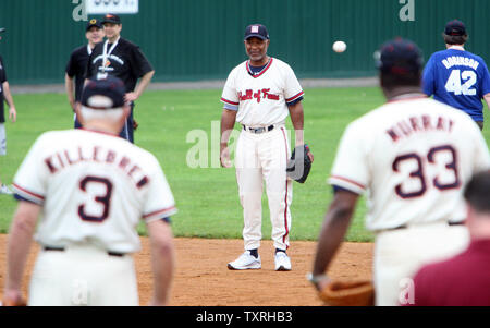 Ricky henderson hi-res stock photography and images - Alamy