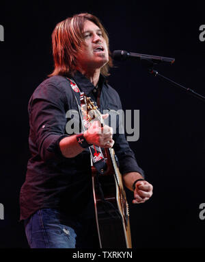 Billy R Cyrus Billy Ray Cyrus performs before a NASCAR Cup Series auto race Sunday ...