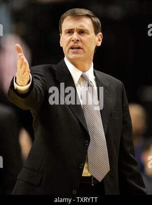 Indiana Pacers' head coach Rick Carlisle during the second half of an ...