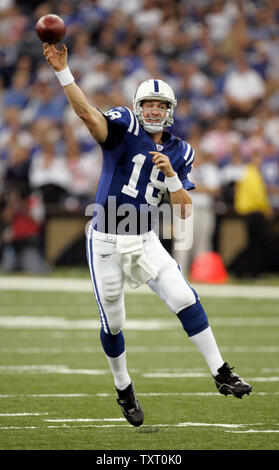 Indianapolis Colts quarterback Peyton Manning (18) throws against the Houston Texans at the RCA Dome in Indianapolis, In on September 17, 2006. (UPI Photo/Mark Cowan) Stock Photo