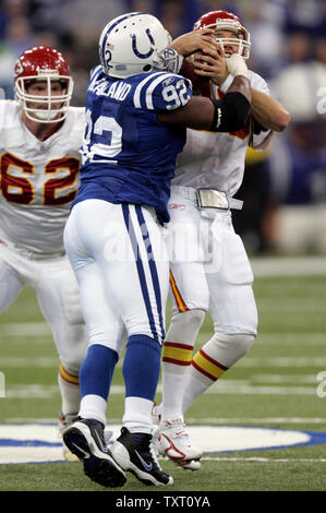 Dallas Cowboys defensive end Ebenezer Ekuban (96) sits on the bench late in  the fourth quarter