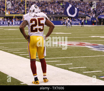 File:Washington Redskins, Indianapolis Colts (44010258634).jpg