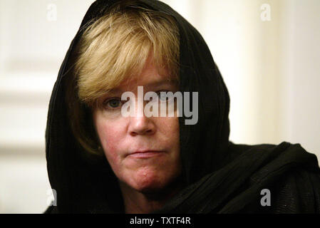 Susan, sister of Christine Levinson (not shown), wife of ex-FBI agent Robert Levinson who disappeared in Iran in March 2007, attends a press conference at the Swiss embassy in Tehran, Iran on December 22, 2007. Robert Levinson went missing while on a business trip to Iran's southern island of Kish and the Iranian government claims they have no information on his whereabouts. (UPI Photo/Mohammad Kheirkhah) Stock Photo