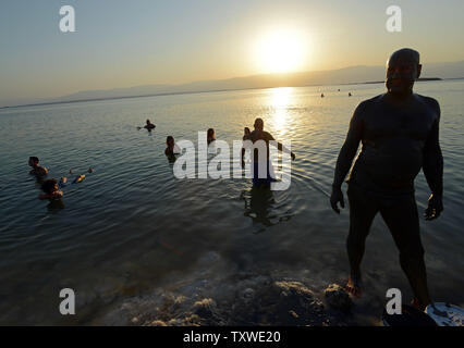 eriniyan⭐︎ 断捨離中♡Plage TAFTA CAMI サロペ Iran Joins the Lineup at Asia Now - The New York Times