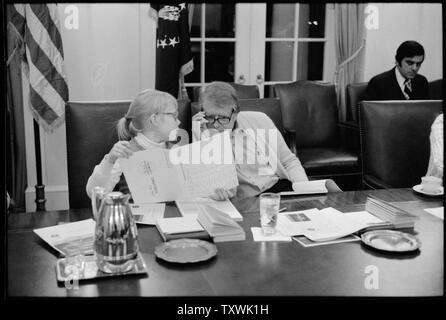 Amy Carter and Jimmy Carter participate in a speed reading course at the White House. Stock Photo