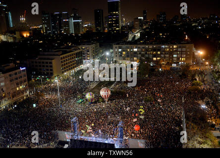 Tens of thousands of Israelis attend a rally in Rabin Square in Tel Aviv, Israel, March 7, 2015. Israelis gathered  under the banner 'Israel Wants Change' and called for Prime Minister Benjamin Netanyahu to be replaced in the upcoming March 17 elections. Photo by Debbie Hill/UPI Stock Photo