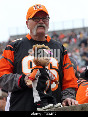 Pittsburgh Steelers fans cheer for their team against the Cincinnati Bengals  during the second half of play at Paul Brown Stadium in Cincinnati, Ohio,  December 13, 2015. Photo by John Sommers II/UPI