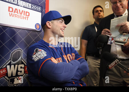 David wright fall hi-res stock photography and images - Alamy
