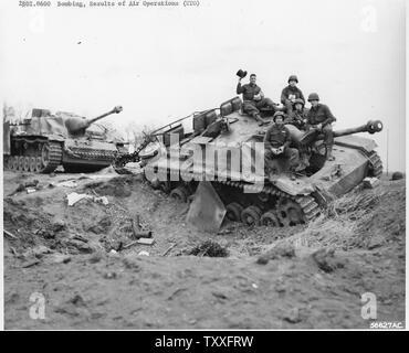 German-made Sturmgeschütz III assault gun in WW2-time painting on ...