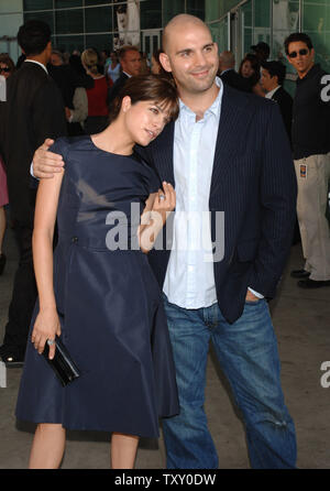 U.S. actor Dermot Mulroney, a cast member in romantic comedy motion picture 'Must Love Dogs,' arrives at the film's premiere in Los Angeles, California July 21, 2005. The film, which opens July 29 in the U.S., tells the story of a recently divorced woman who is cautiously rediscovering romance with the help of her well-meaning family.   (UPI Photo/Jim Ruymen) Stock Photo