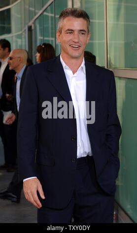 U.S. actor Dermot Mulroney, a cast member in romantic comedy motion picture 'Must Love Dogs,' arrives at the film's premiere in Los Angeles, California July 21, 2005. The film, which opens July 29 in the U.S., tells the story of a recently divorced woman who is cautiously rediscovering romance with the help of her well-meaning family.  (UPI Photo/Jim Ruymen) Stock Photo